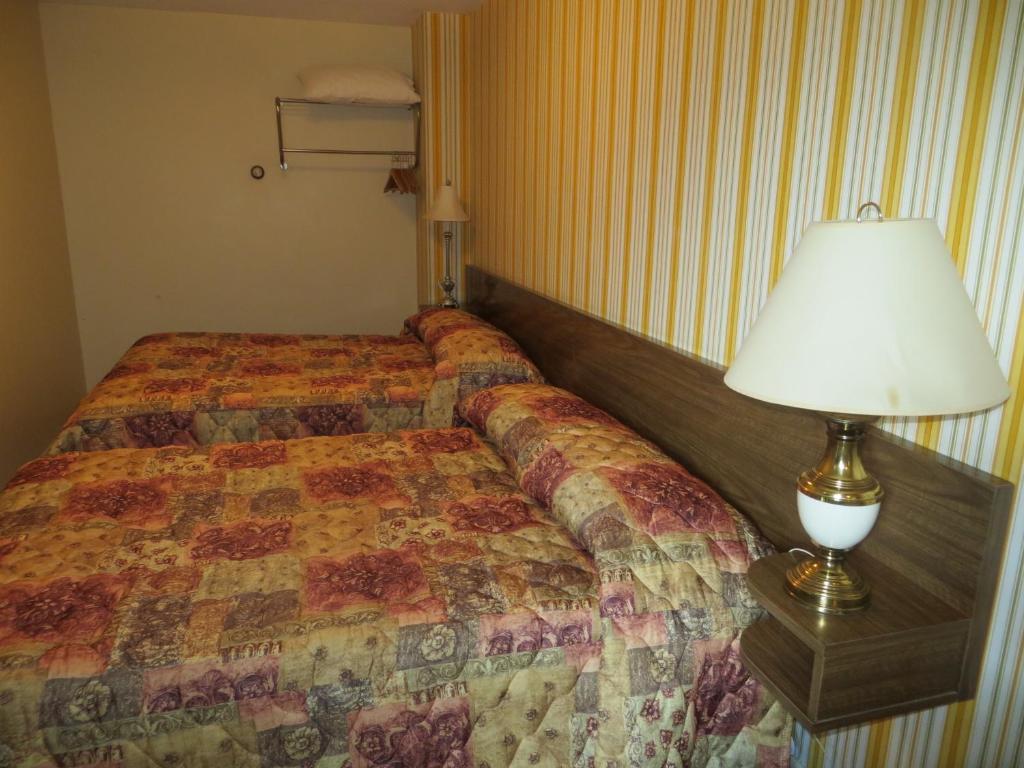 Harrison Village Motel Harrison Hot Springs Room photo